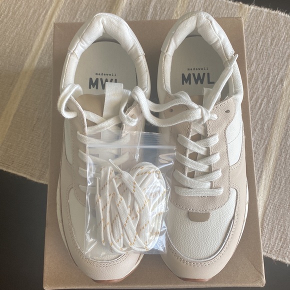 Madewell Kickoff Trainer - Picture 2 of 5